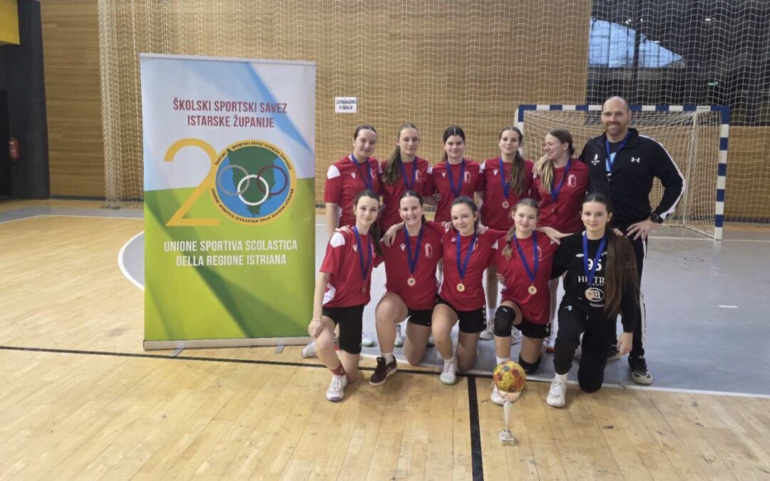 Učenice iz OŠ Finida osvojile 3. mjesto na Županijskom natjecanju u rukometu