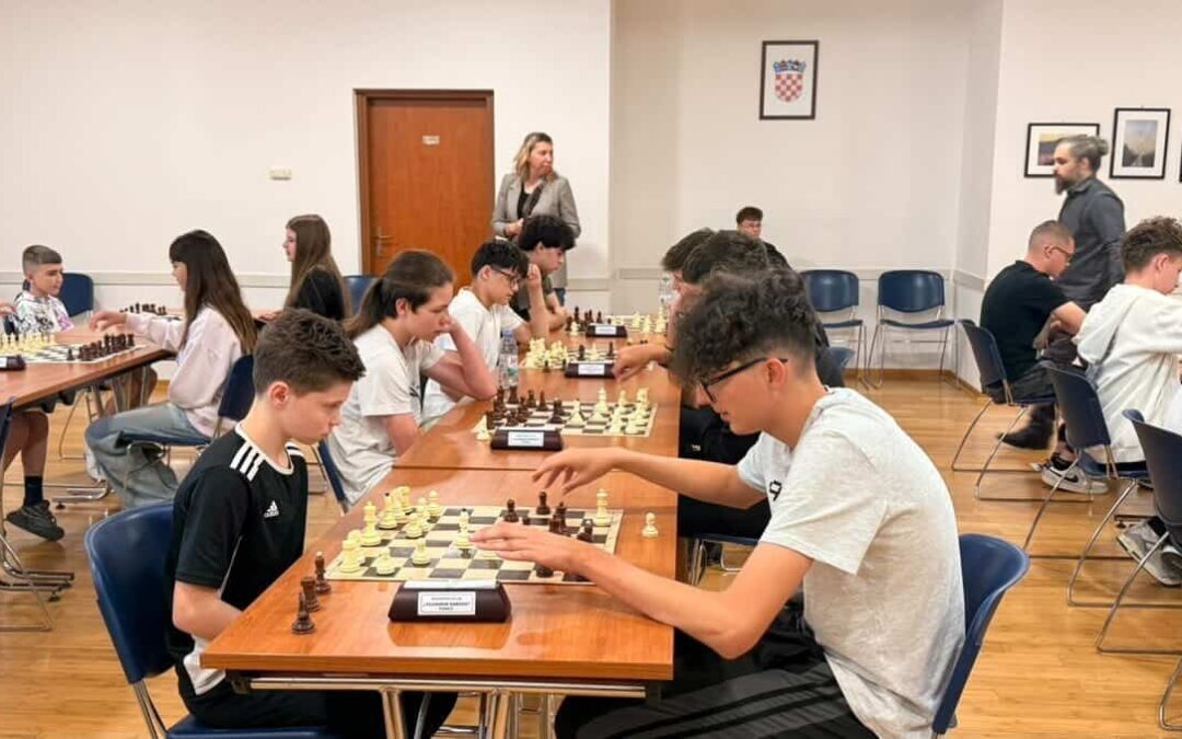 Međuškolsko natjecanje u šahu